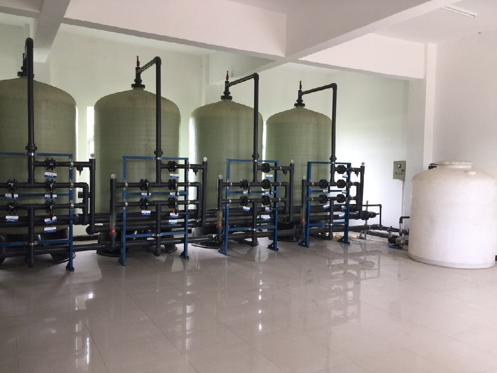 阜陽市潁泉區(qū)某水廠除氟設(shè)備