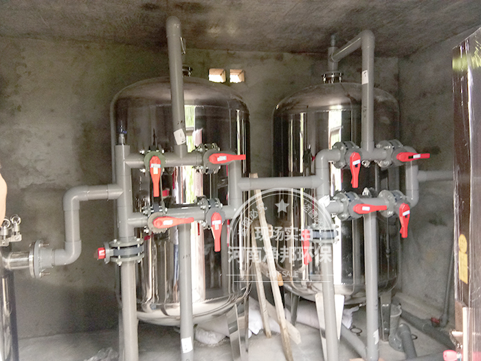 四川蒼溪縣扶貧飲水水庫10噸水處理設(shè)備